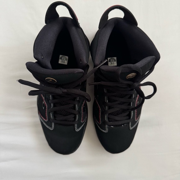 Air Jordan (size 7.5) unisex men’s 6-17-23 Black/University Red Noir/rouge shoes - Picture 4 of 9